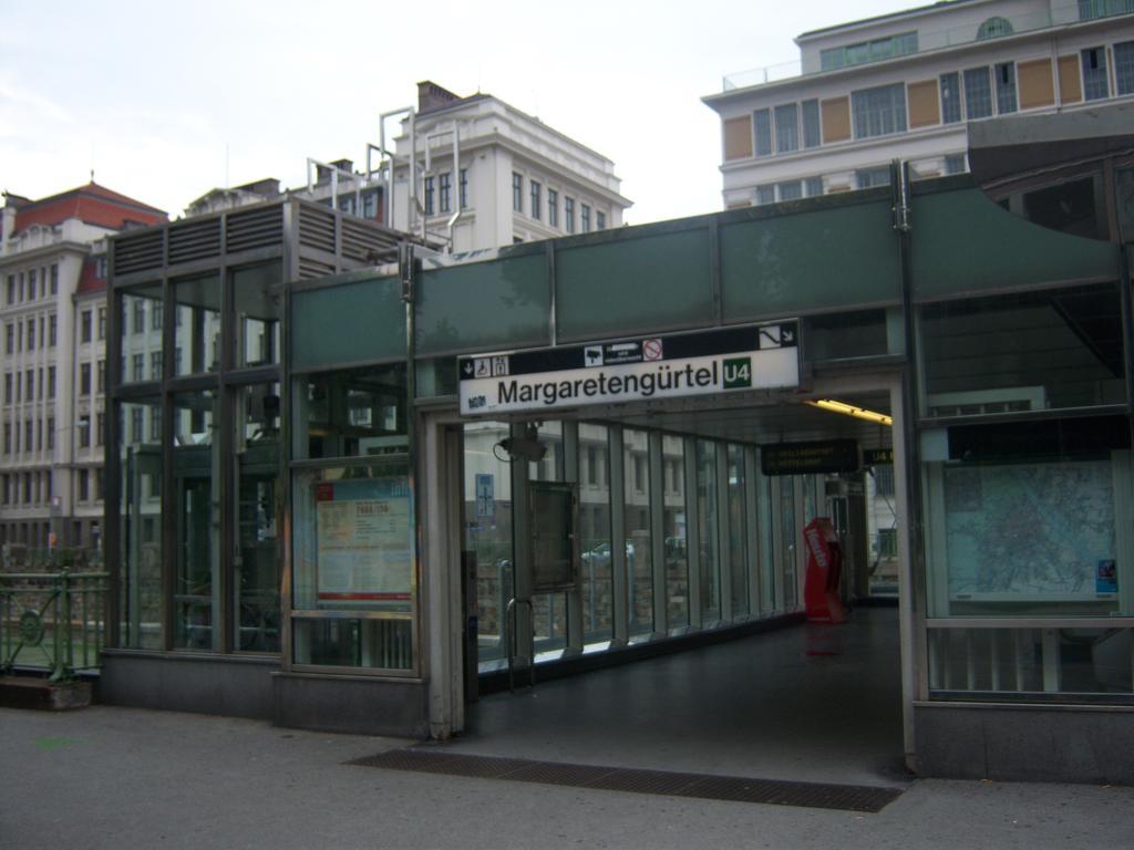 Apartment Margareten Long