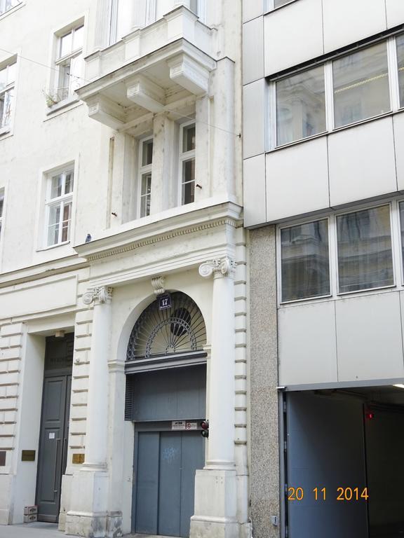 Govienna Luxury Oldtown Apartment *