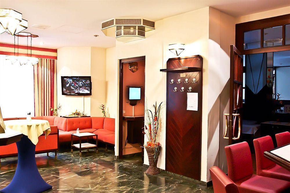 Mercure Raphael 4*