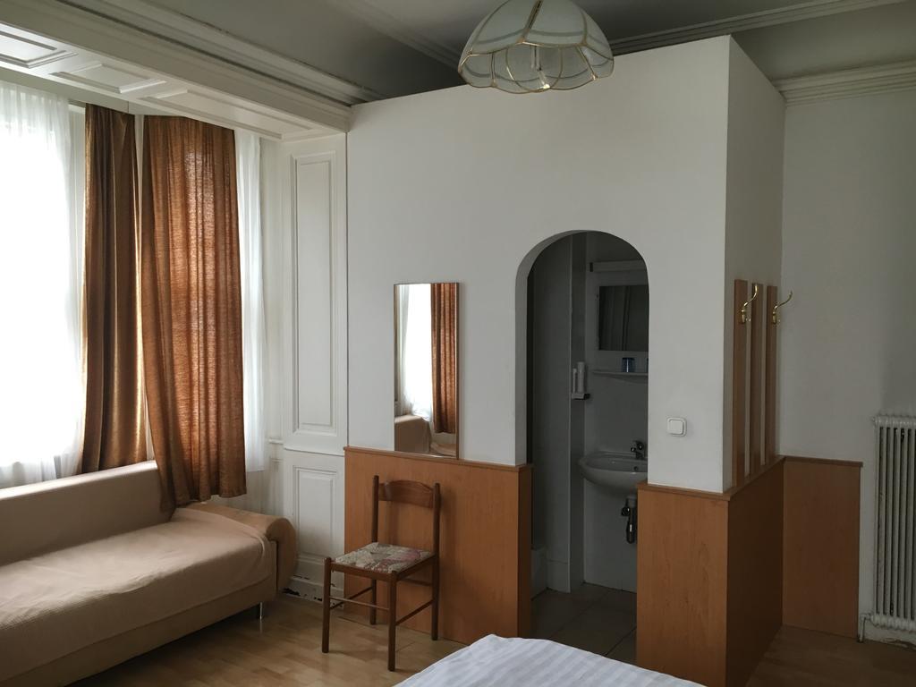 Hotel Ani 3*