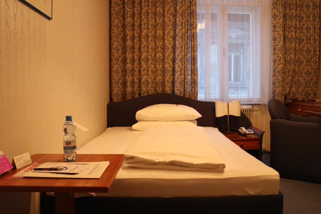 Hotel Schweizerhof 3*