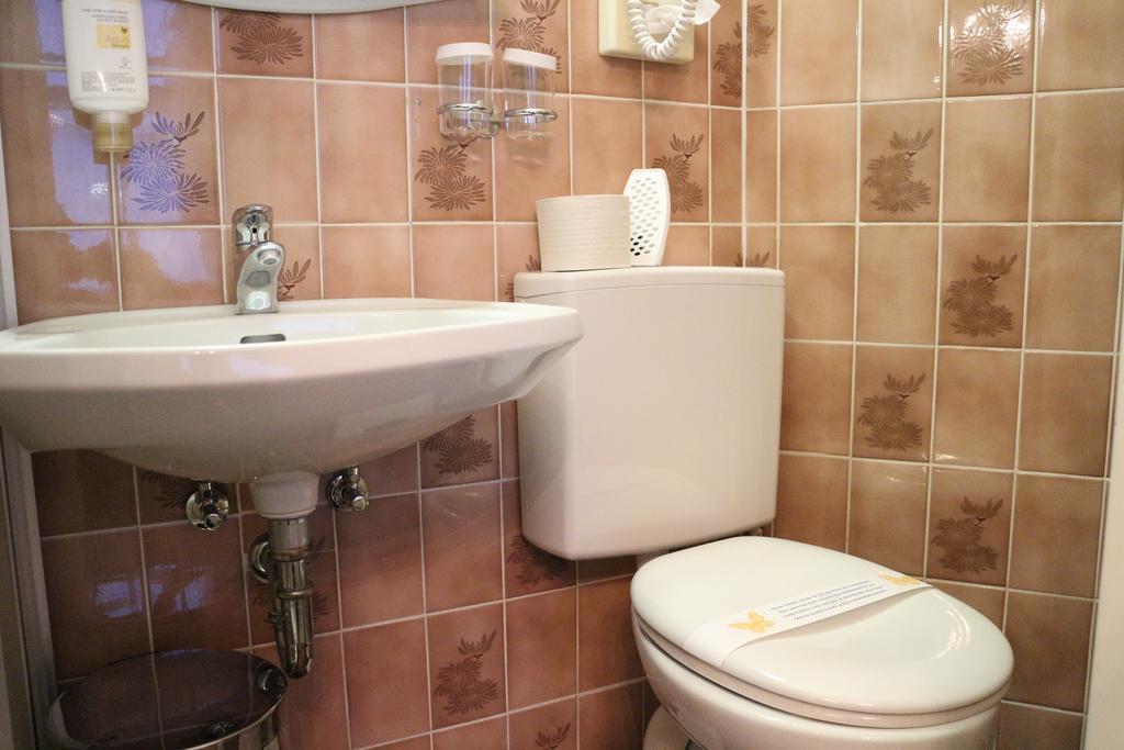 Schweizerhof 3* Vienna