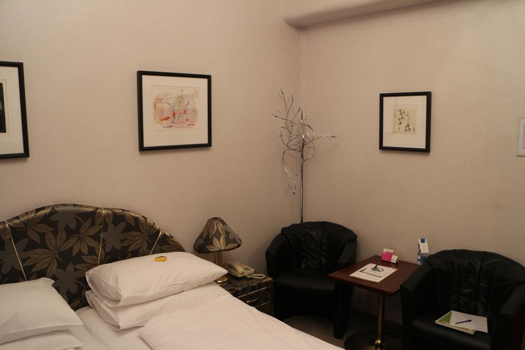 Schweizerhof 3* Vienna