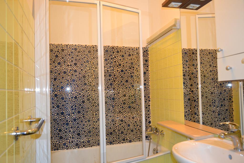 Goldfisch Opera House Apartment *