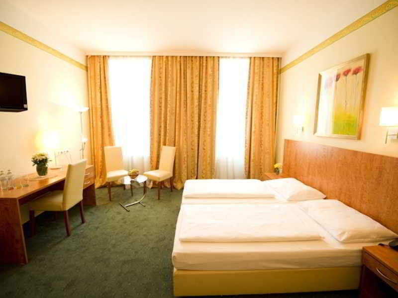Allegro Hotel