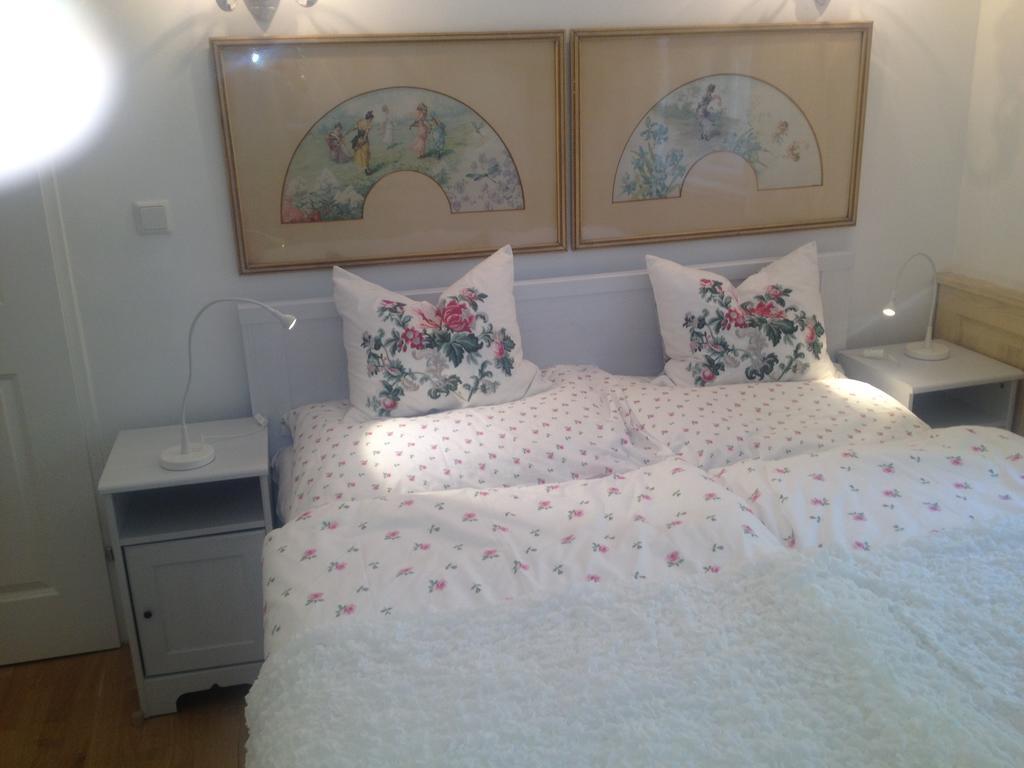 Apartment Exquisites Gartenapartment In Eleganter Jugendstilvilla *