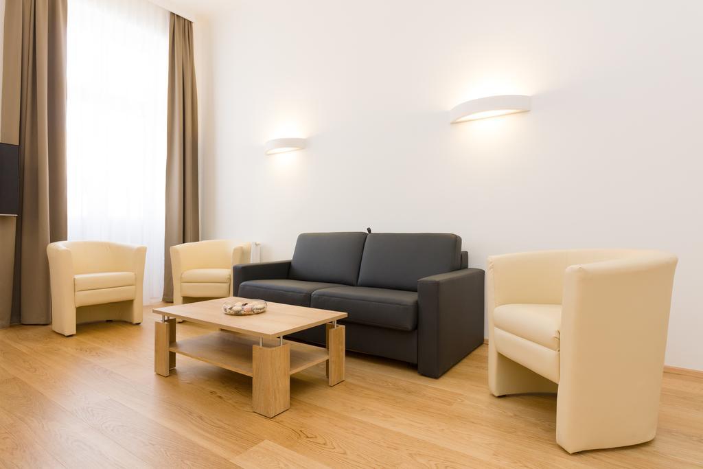 Apartment Yourapartment 1020