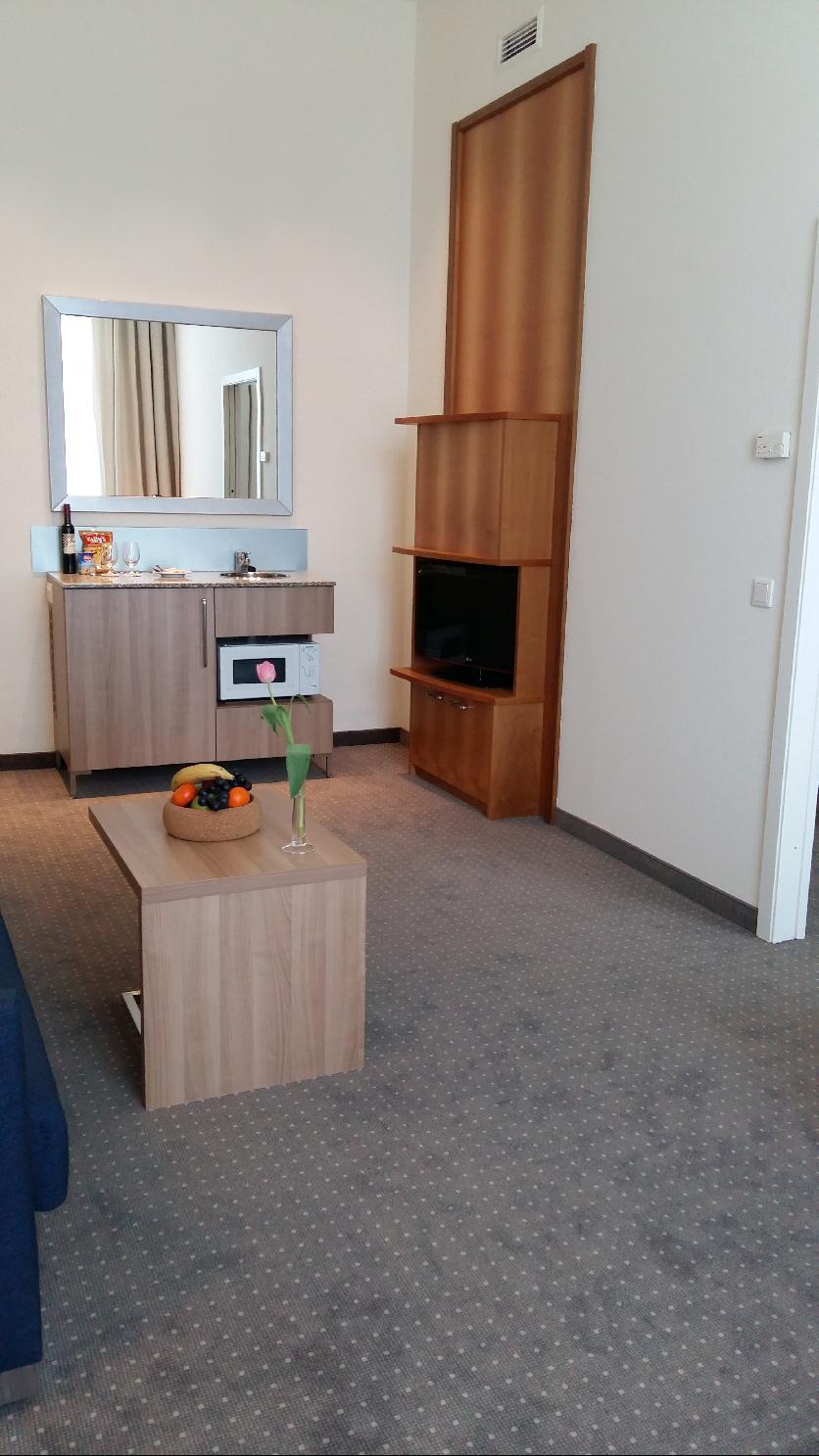 Aparthotel Hilight 4*