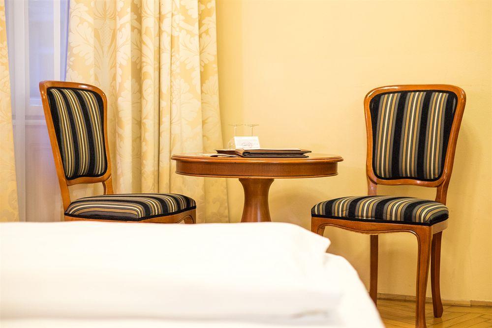 Shs Papageno Hotel
