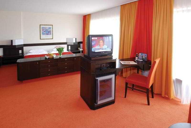 Mercure Raphael 4* Vienna