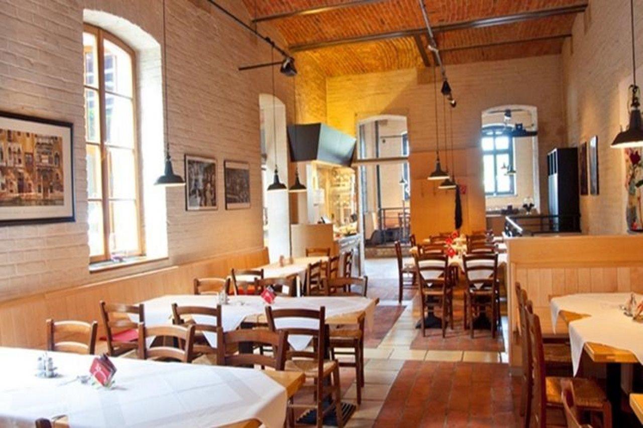 Hotel Fabrik 3*