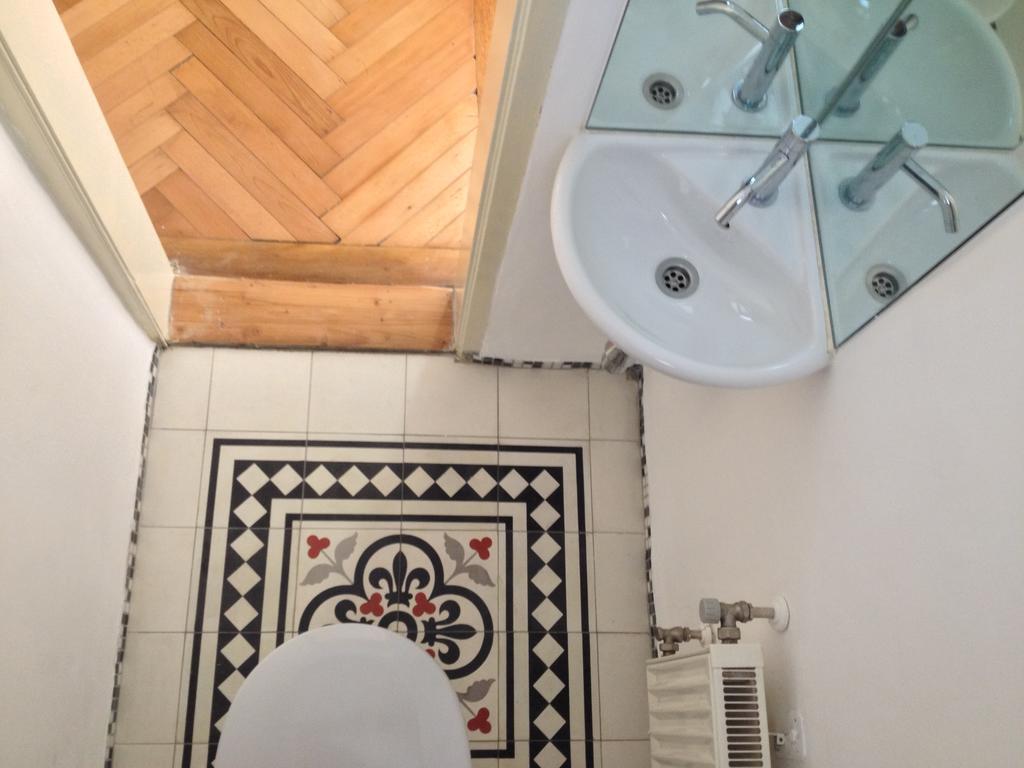 Big Vintage Style Flat Near Schonbrunn Vienna
