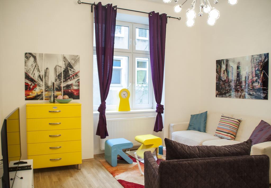 Urban Flats Danube Apartment