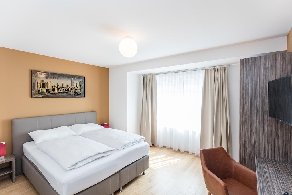 Tabor 1020 Viena