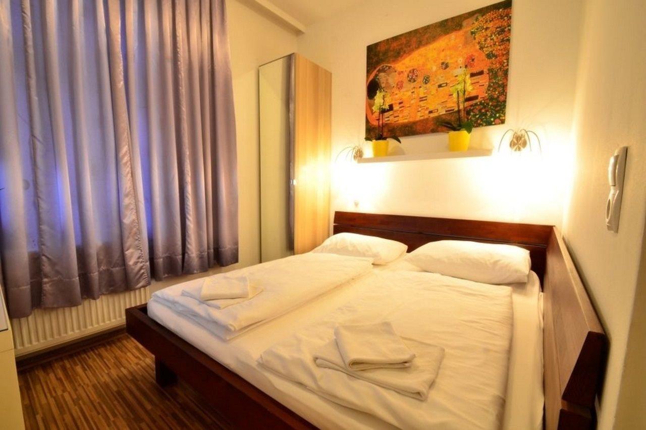 Aparthotel Ajo Messe - Contactless Check In