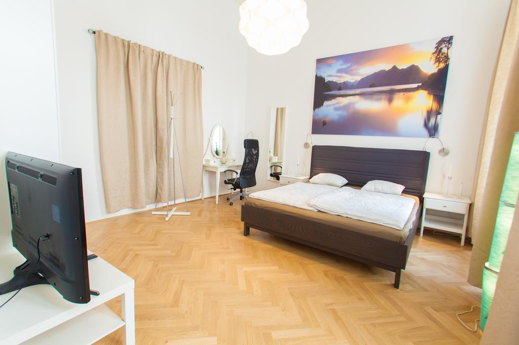 Deluxe With 3 - Hegelgasse 17 - Wien