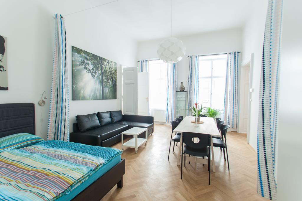 Deluxe With 3 - Hegelgasse 17 - Apartment Wien