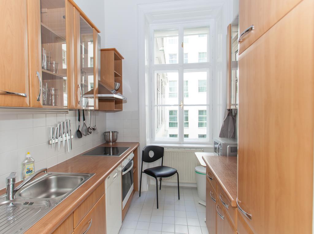 Deluxe With 3 - Hegelgasse 17 - * Wien
