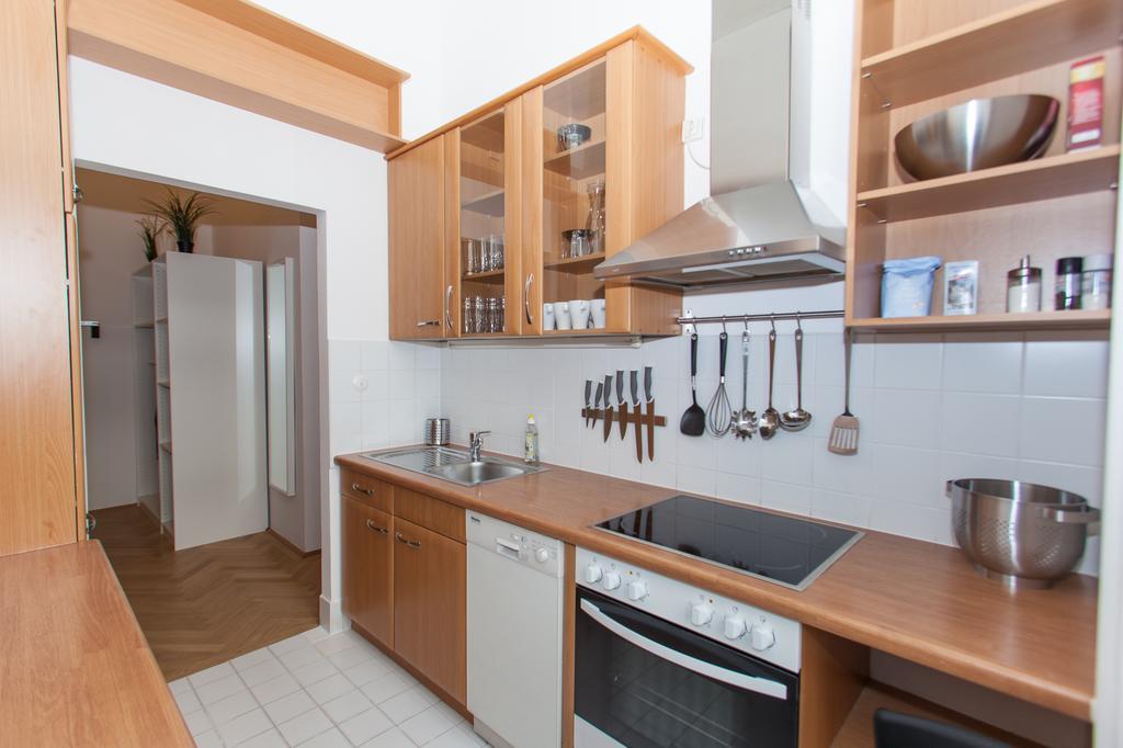 Deluxe With 3 - Hegelgasse 17 - Apartment