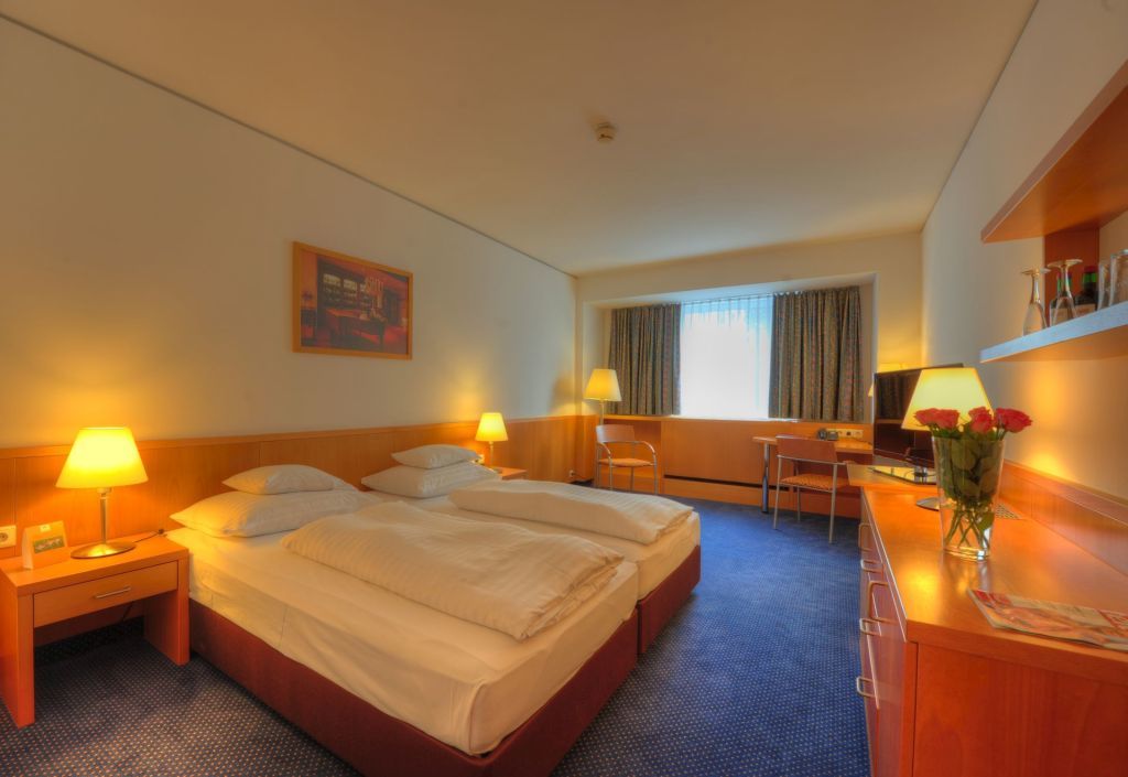 Strudlhof 4*