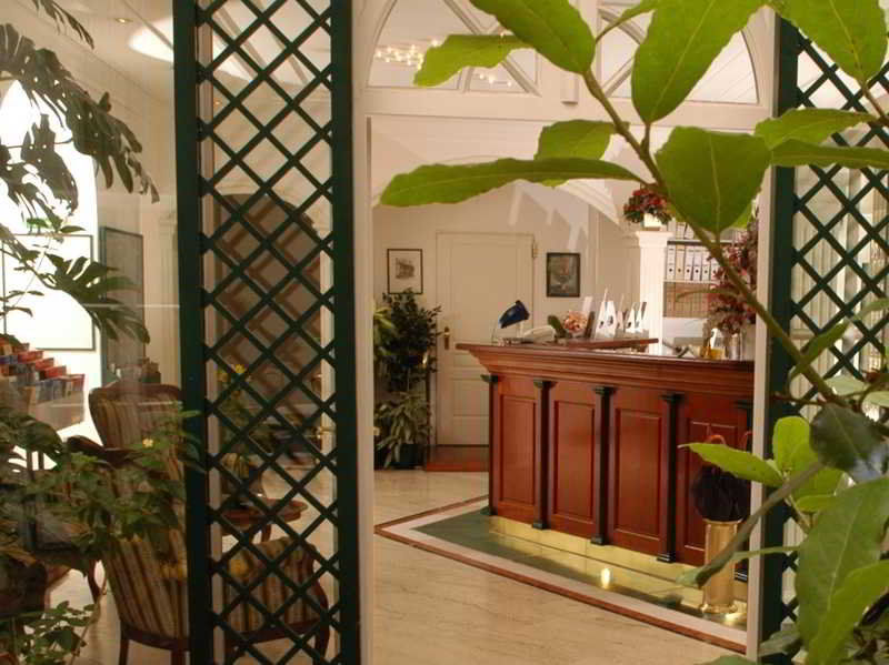 Hotel Arthotel Ana Adlon 3*