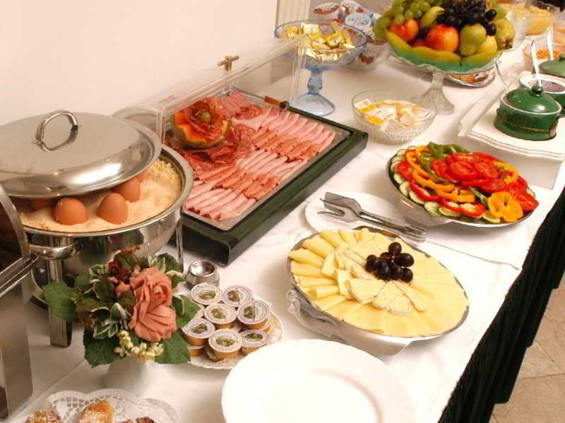 Hotel Arthotel Ana Adlon 3*