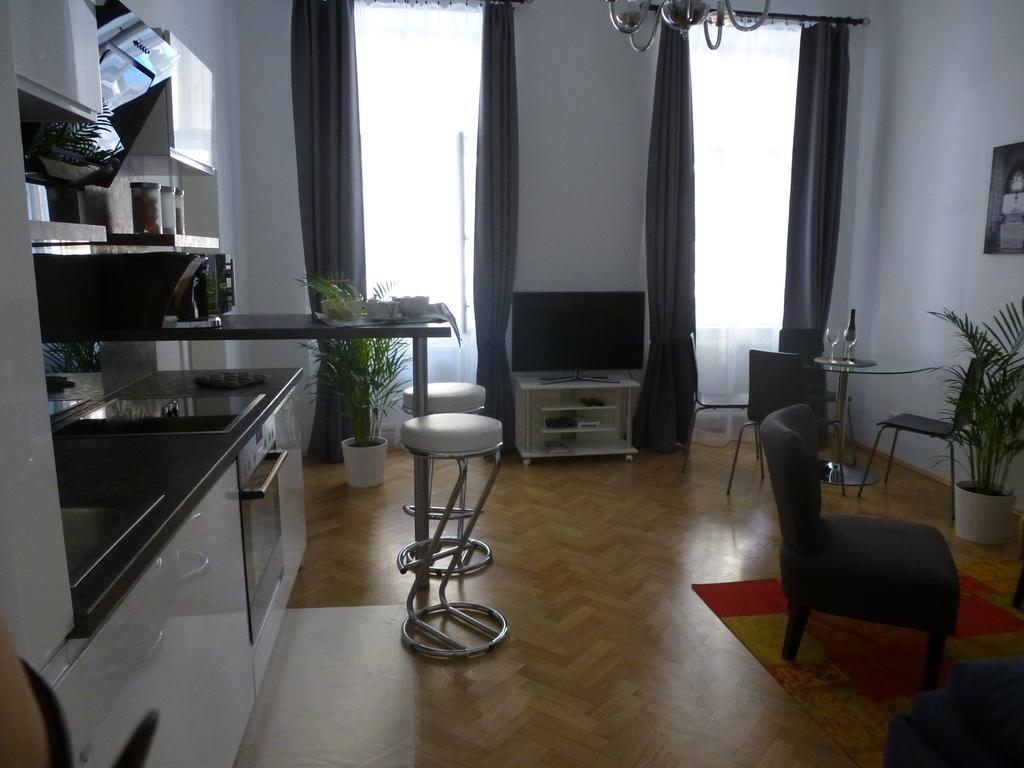 Charming Viennese Apartment Wien