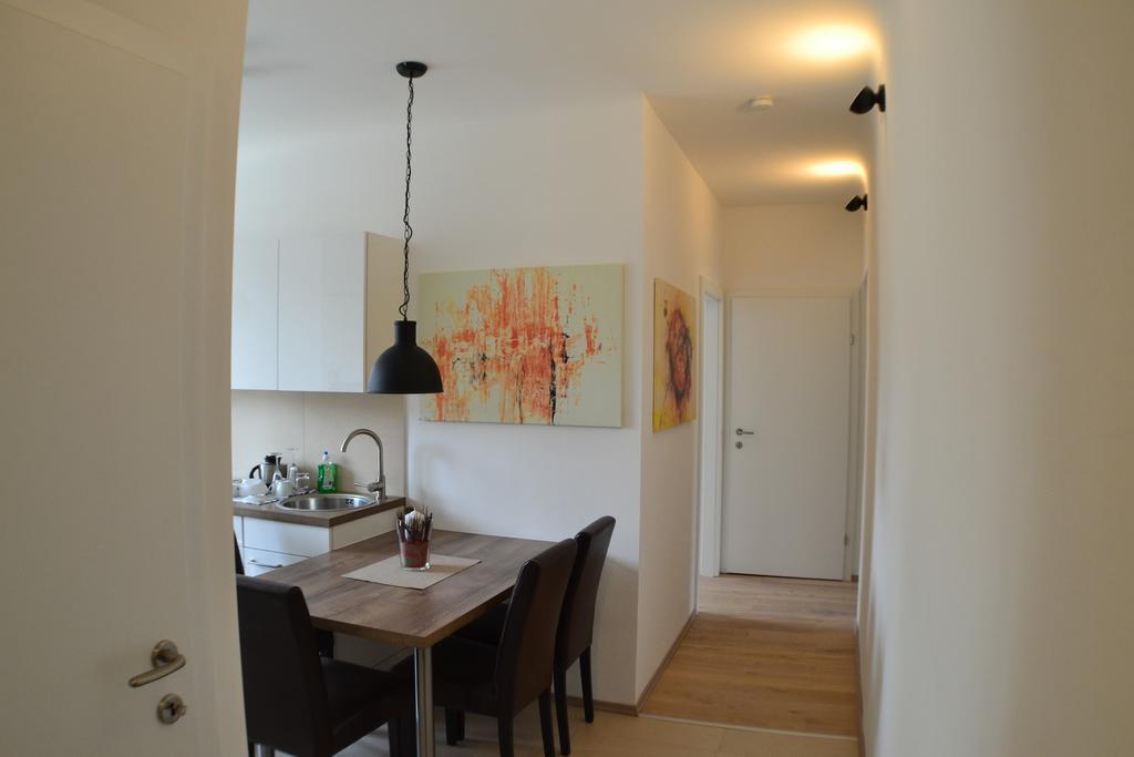 4 Apartment