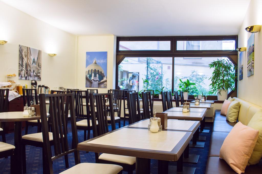 Pharmador Bed & Breakfast 3*