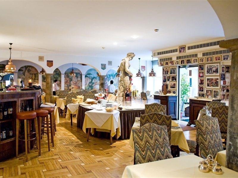 Hotel Royal 4*