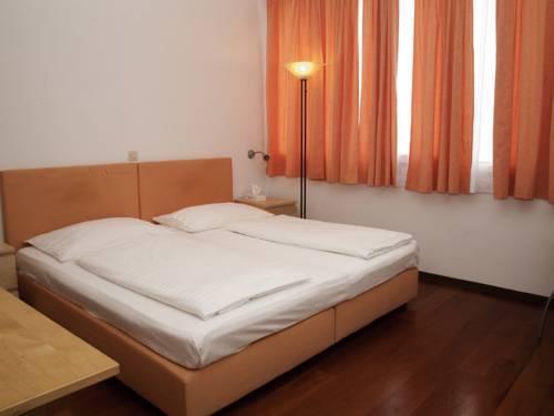 Hillinger Hotel 3*