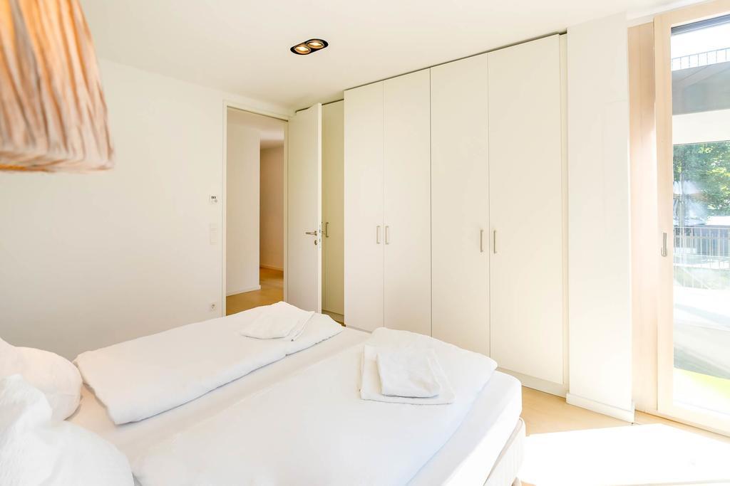 Garden Apartment *