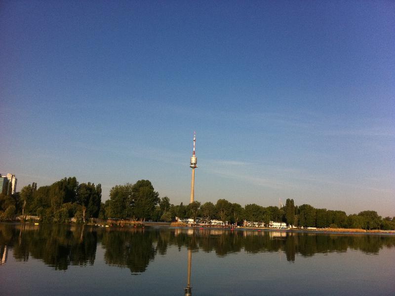 Apartment Ajo - Alte Donau Garden Flat - Self-check-in *