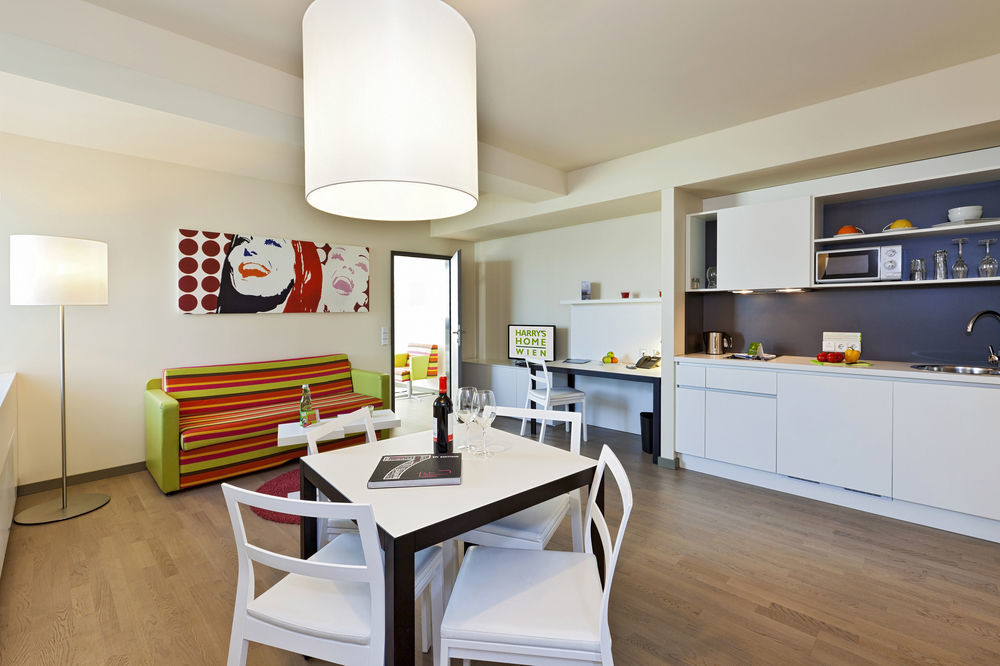Hotel Harry's &