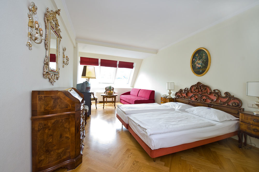 Hotel Royal 4*