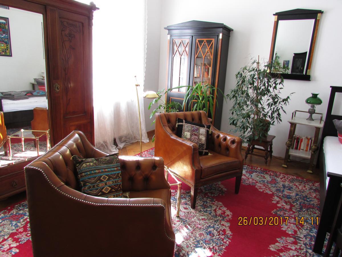Art Nouveau Apartment Vienna
