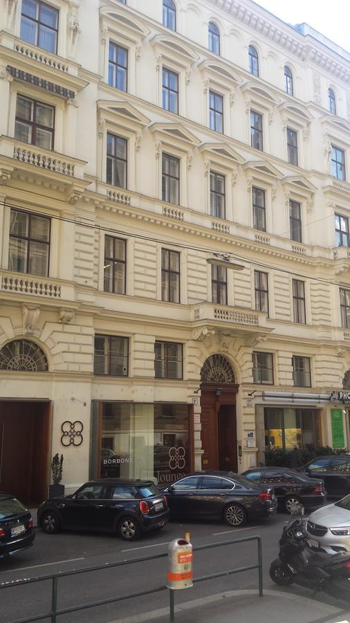 Deluxe With 3 - Hegelgasse 17 - * Wien
