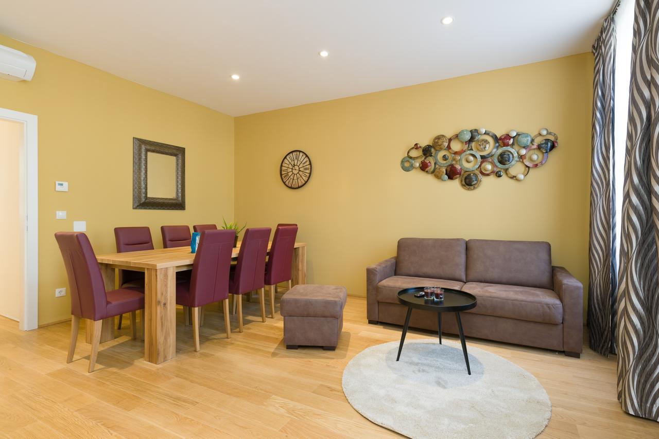Pezzl 1170 Apartment *