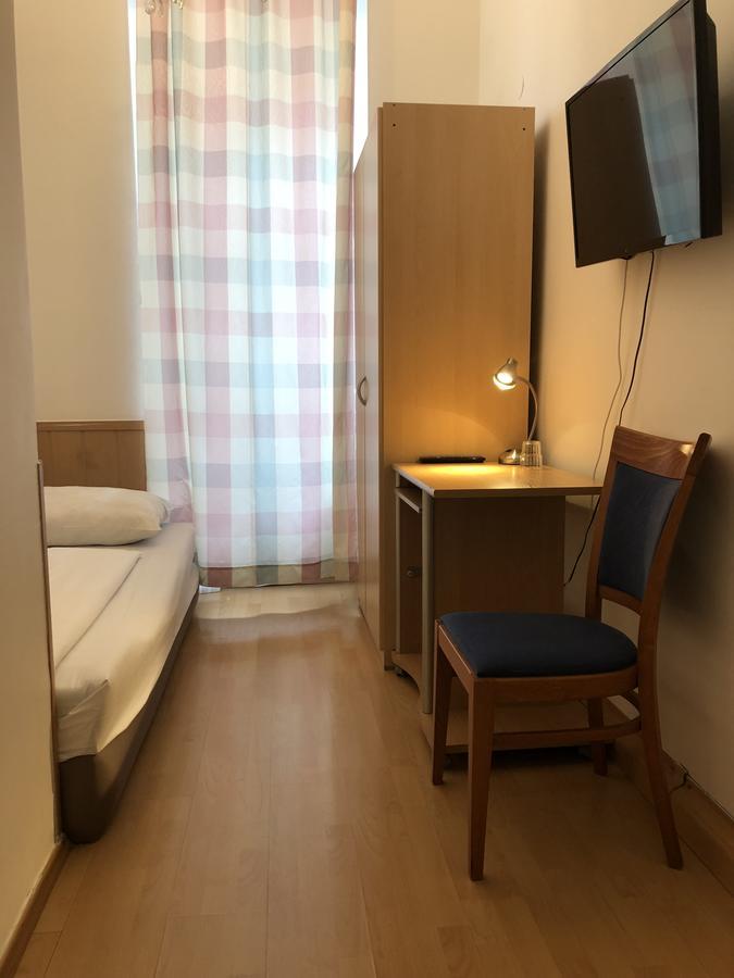 Vera Guest house