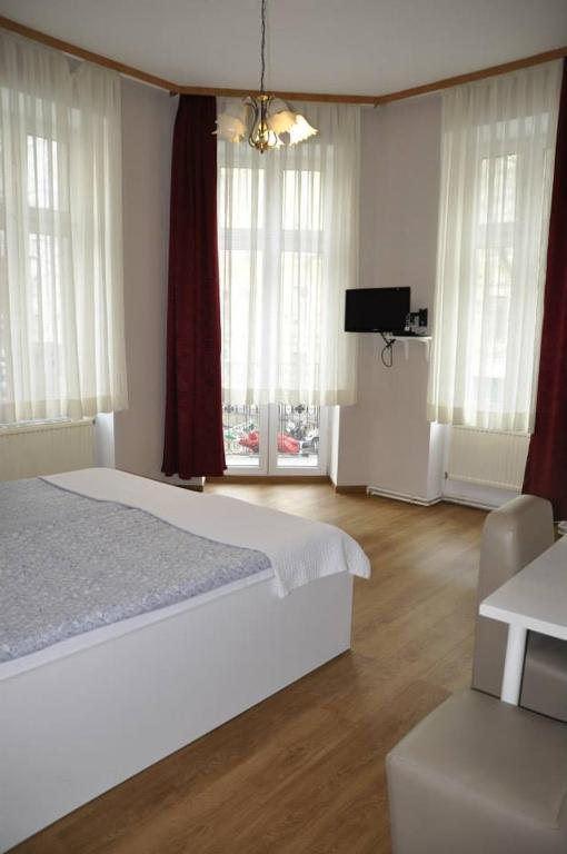Arnes Vienna