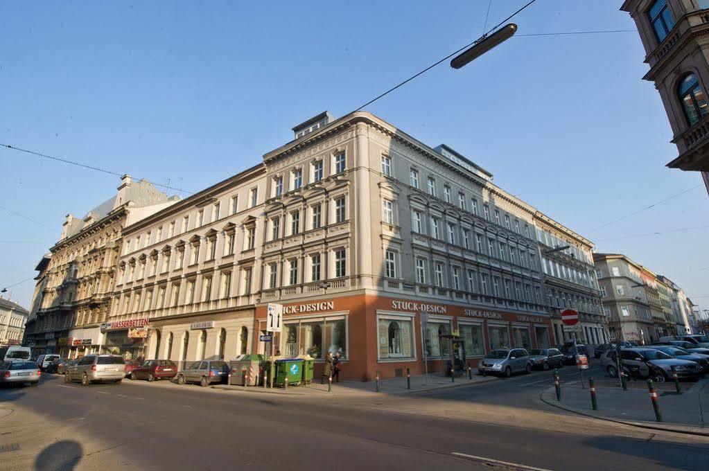 Debo Schoenbrunner Strasse - Contactless Check In * Vienna