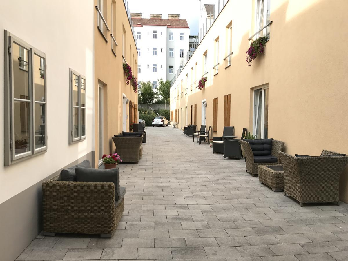 Boutique Zum Goldenen Kegel * Vienna