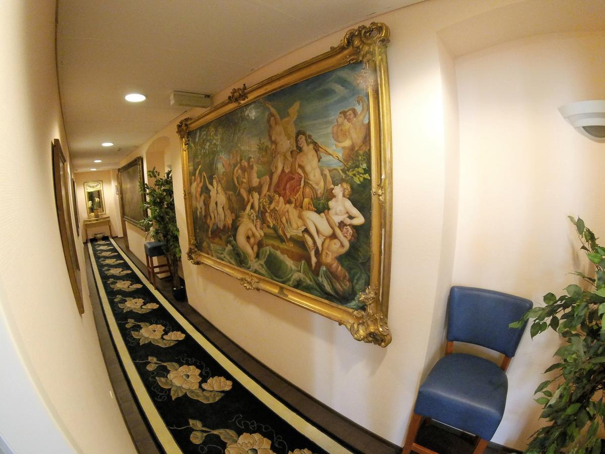 Excellence Hotel 4*
