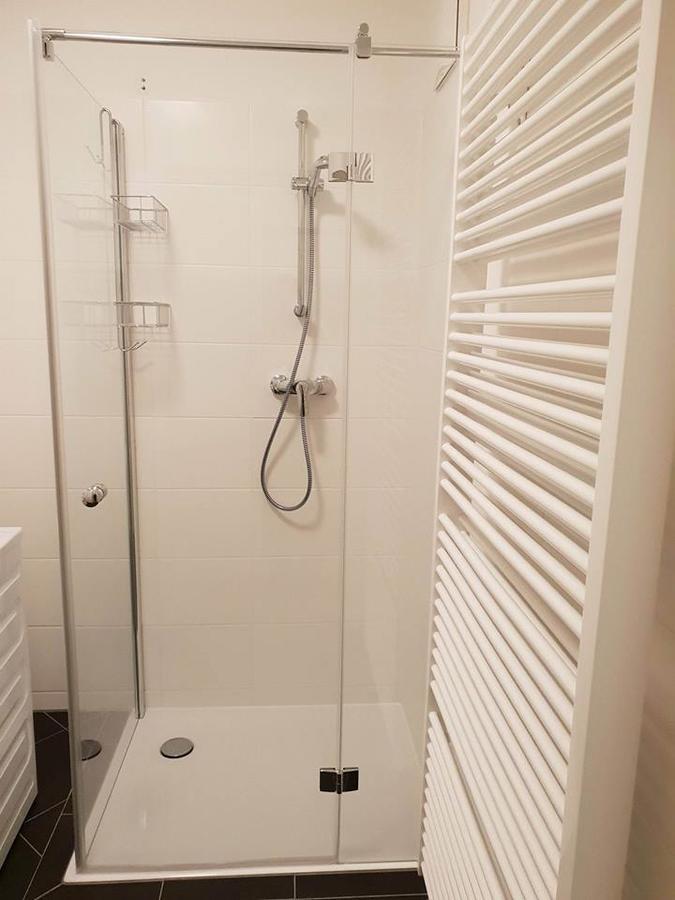 Carin Deluxe I