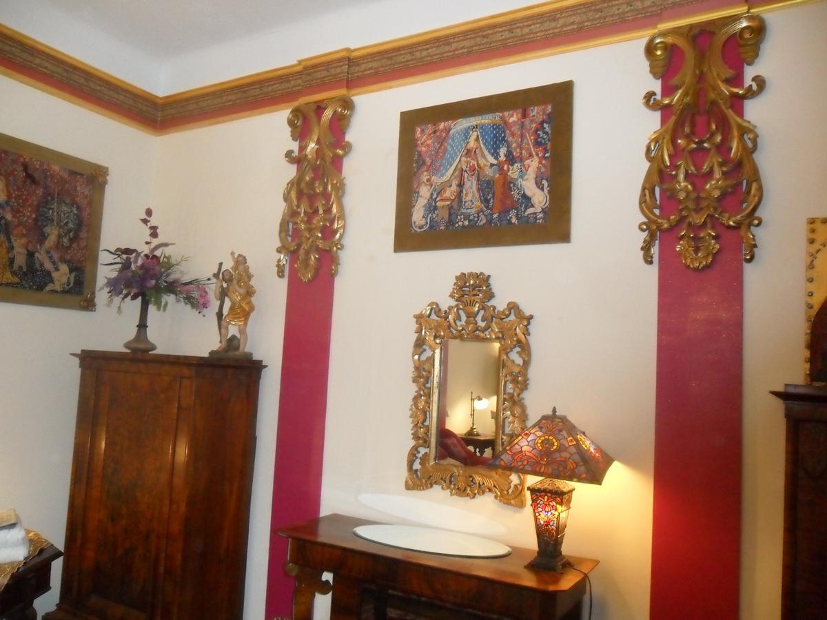 Guest house Luxury Near Castle Vienna