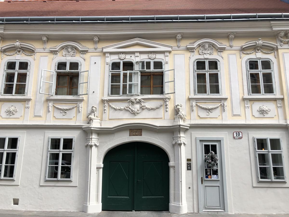 Boutique Zum Goldenen Kegel Hostel Vienna