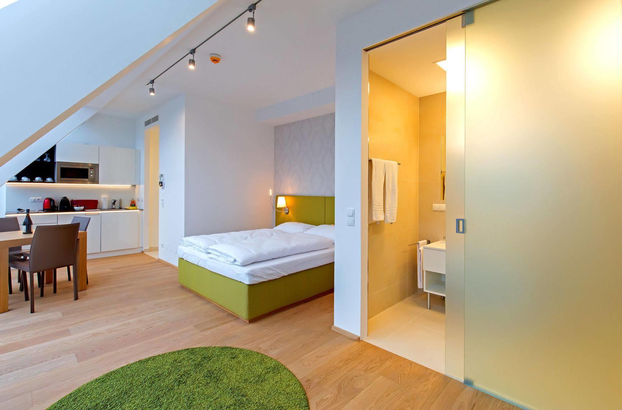 Apartment Getreidemarkt 10 Serviced *