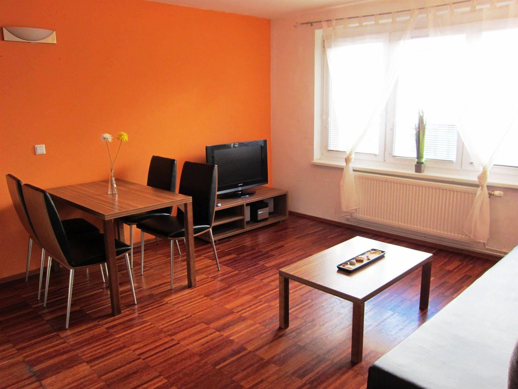 Royal Living Aparthotel