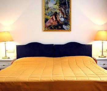 Hotel Arthotel Ana Adlon 3*