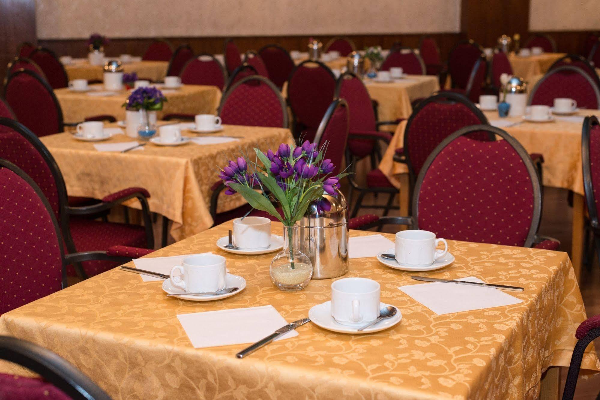 Mozart Hotel 3*
